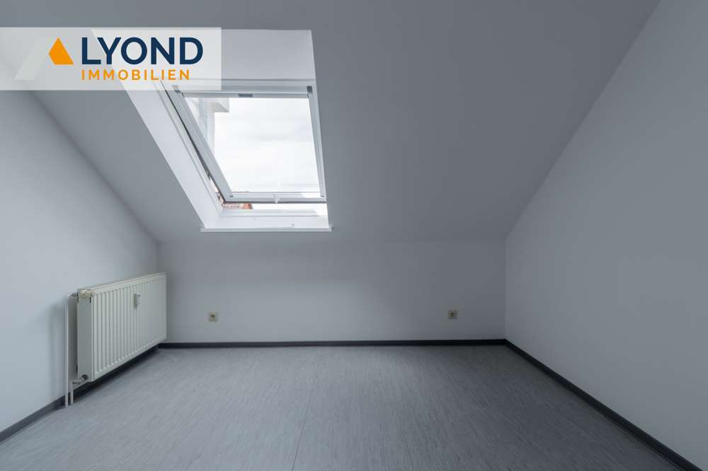 Immobilie in Oebisfelde-Weferlingen - Charmante 3-Zimmer-Dachgeschosswohnung in ruhiger Lage – Nähe Wolfsburg - Bild 1