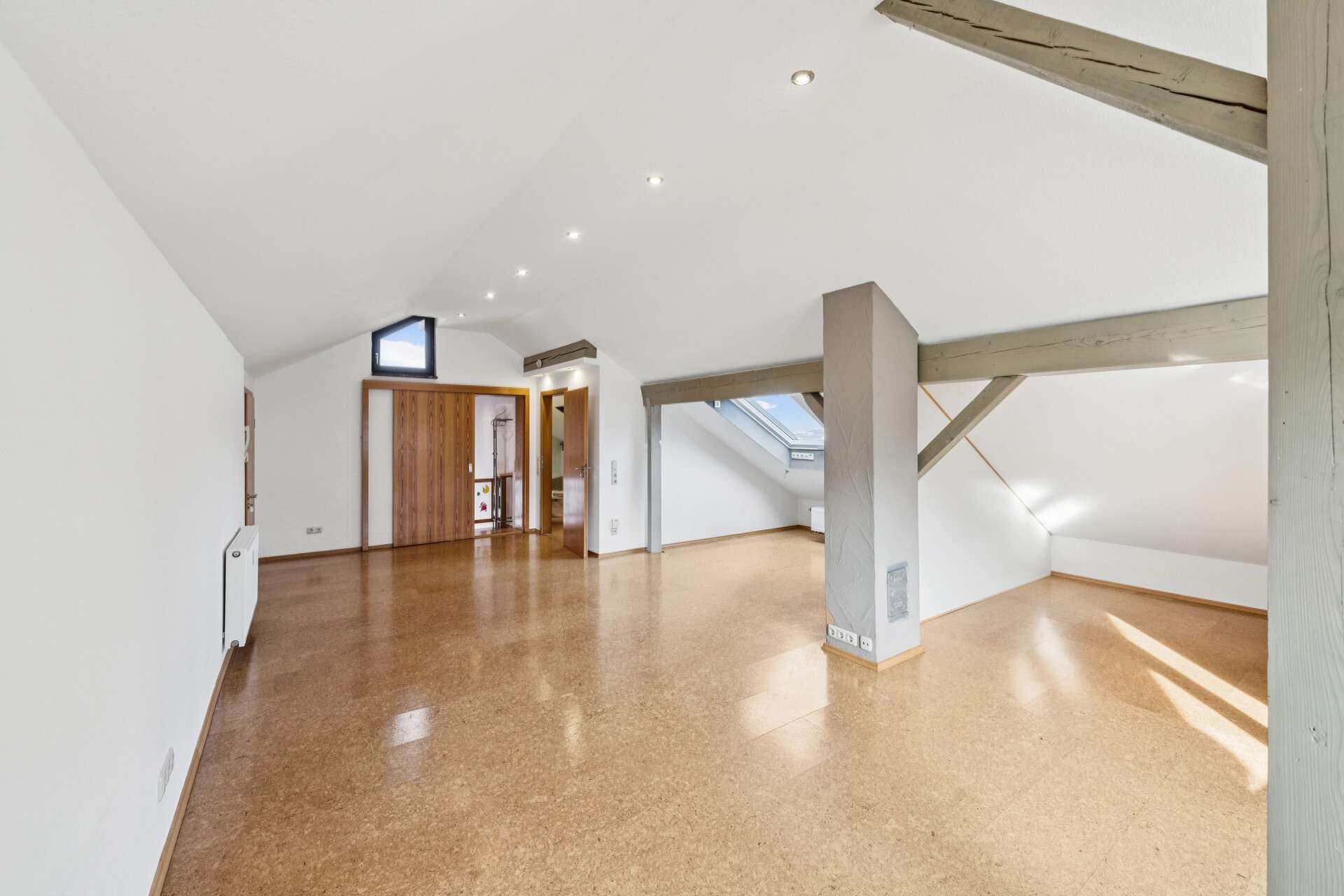 Immobilie in Miltenberg - Ein Haus im Haus-Stadtnähe & Pferdeparadies in Miltenberg - Bild 9