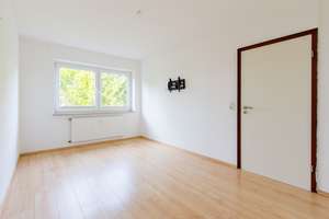 2,5-Zimmer-Wohnung mit großer Loggia, EBK & Garage in ruhiger Waldrandlage – Die vollständige Adresse der Immobilie erhältst du vom Anbieter., 31139 Neuhof / Hildesheimer Wald / Marienrode, Hildesheim – Vorschaubild 12
