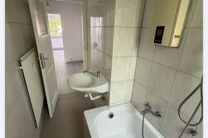 Frisch renovierte 3-Zimmer-Wohnung – sofort bezugsbereit in beliebter Lage von Salzgitter-Thiede – Breslauer Straße 50, 38239 Thiede, Salzgitter – Vorschaubild 6