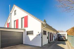 Licht. Raum. Lebensqualität. Geräumiges Familienparadies sucht neue Bewohner! – Die vollständige Adresse der Immobilie erhältst du vom Anbieter., 81249 Aubing-Süd, München – Vorschaubild 2