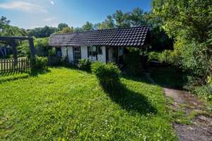 Sonnige Erdgeschosswohnung mit viel Platz, eigenem Garten, Terrasse und Balkon! – Die vollständige Adresse der Immobilie erhältst du vom Anbieter., 71083 Herrenberg – Vorschaubild 3