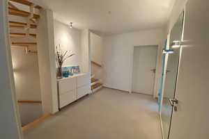 Edle Doppelhaushälfte mit sonniger Dachterrasse und schönem Garten – Rheingau-Taunus-Kreis – Vorschaubild 22