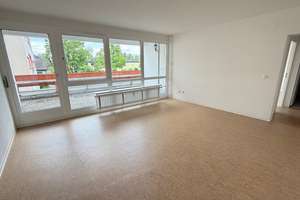 Zentral gelegene Zweizimmerwohnung mit großem Balkon - WBS erforderlich!