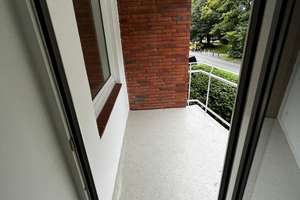 Helle 2,5-Zimmer Hochparterre-Wohnung in Kiel-Wik mit Balkon – Die vollständige Adresse der Immobilie erhältst du vom Anbieter., 24106 Wik, Kiel – Vorschaubild 2