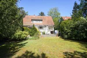 Charmantes Eigenheim mit fantastischem Grundstück – Die vollständige Adresse der Immobilie erhältst du vom Anbieter., 30657 Isernhagen-Süd, Hannover – Vorschaubild 3