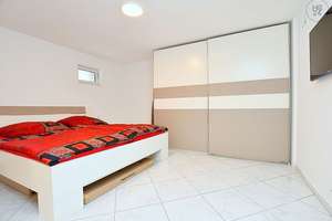 Schön möblierte Wohnung in Stuttgart Ost – Die vollständige Adresse der Immobilie erhältst du vom Anbieter., 70188 Ostheim, Stuttgart – Vorschaubild 2