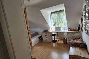Oase der Ruhe - Schöne 3-Zimmer DG-Wohnung in Stuttgart-Bad Cannstatt (Tannenbergstrasse) – Die vollständige Adresse der Immobilie erhältst du vom Anbieter., 70374 Espan, Stuttgart – Vorschaubild 6