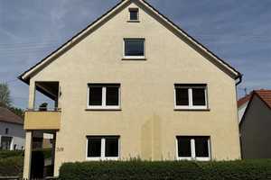 Selten am Markt!
Großzügiges bezugsfreies Zweifamilienwohnhaus mit drei Garagen!! – Ostalbkreis – Vorschaubild 2