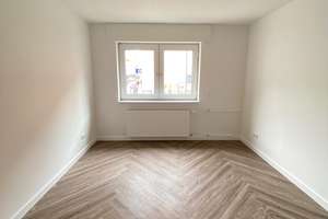DOWNTOWN-FRANKFURT:  2 - Zimmer Wohnung direkt am Dom Römer !!! – 60311 Altstadt, Frankfurt am Main – Vorschaubild 2