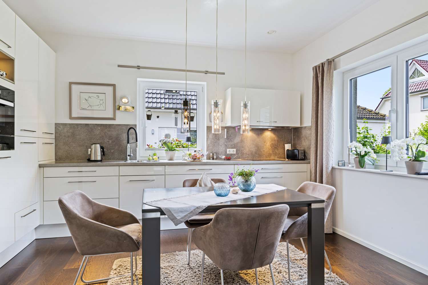 Immobilie in Elmenhorst/Lichtenhagen - 2 km vom Strand entfernt - Moderner, energieeffizienter Wohntraum mit herrlichem Grundstück in gehob - Bild 8