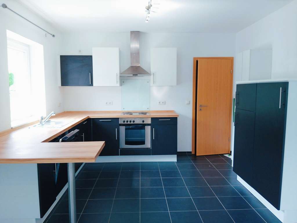 Immobilie in Erzenhausen - Erzenhausen - Attraktives, freistehendes Einfamilienhaus mit Carport und Photovoltaik - Bild 1