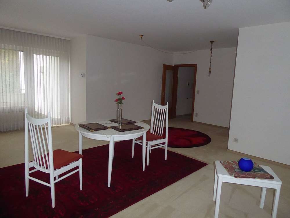 Immobilie in Waldbröl - Wenn Sie gerne Treppen steigen: sonnige Wohnung mit Balkon in gepflegtem Mehrparteienhaus - Bild 3