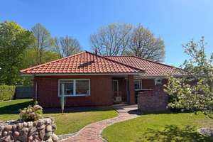 Traumhafter, moderner Winkelbungalow auf sonnigem, großen Grundstück in Oldendorf/Stade – Blaue Straße 10, 21726 Oldendorf – Vorschaubild 1