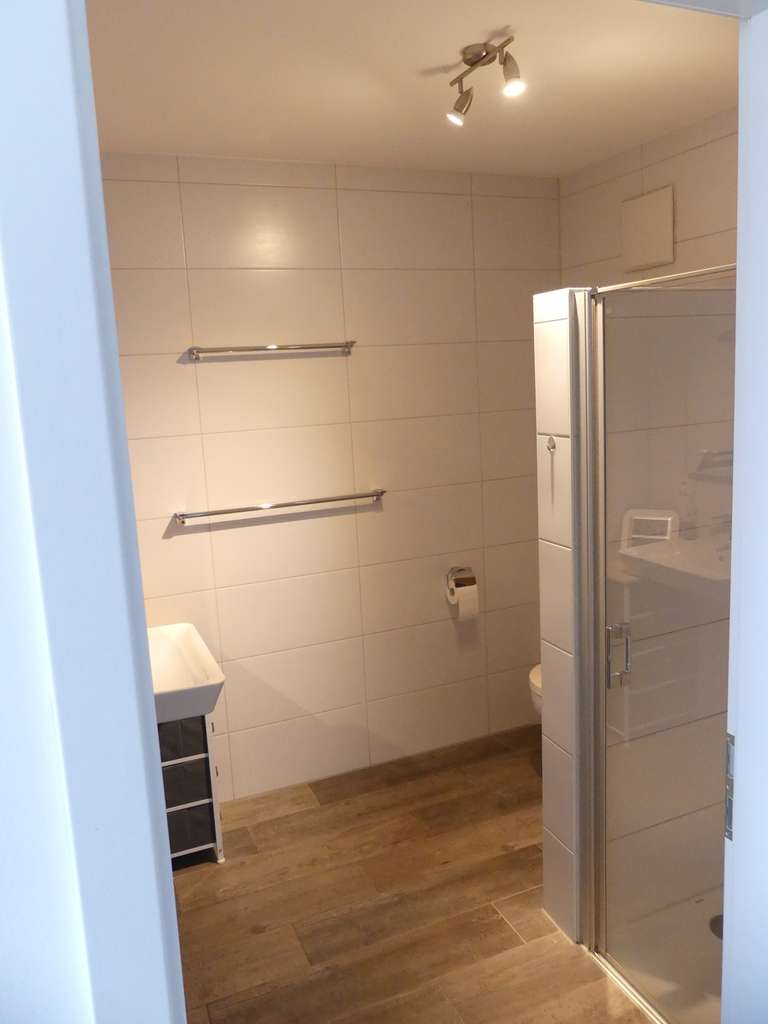 Immobilie in Löwenstein - Moderne Erdgeschosswohnung mit Balkon & Aufzug, in Hößlinsülz nahe Breitenauer See - Bild 4