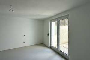Neubau - Exklusive Luxuswohnung in Stadtvilla mit 335 qm Privatgarten im Inneren Osten! – Regensburg – Vorschaubild 14