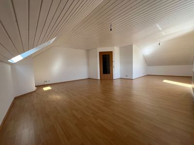 2-Zimmer-DG-Wohnung in Niederstotzingen