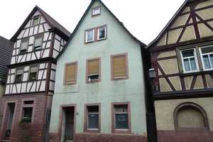 Charmantes Denkmalobjekt: Baufälliges Einfamilienhaus, perfekt für Handwerker und Liebhaber! – Miltenberg (Kreis) – Vorschaubild 2