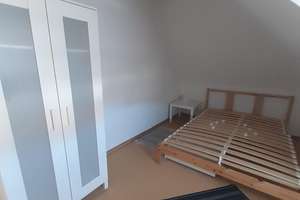 IDEAL FÜR PENDLER: Schöne, vollst. möblierte 2-Zi.-DG-Wohnung in ruhiger, bevorzugter Lage * – Die vollständige Adresse der Immobilie erhältst du vom Anbieter., 70327 Gehrenwald, Stuttgart – Vorschaubild 4