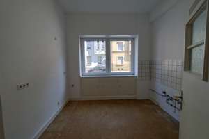Helle, renovierte 2-Zimmer-Wohnung mit Parkett in Duisburg-Neudorf – Sternbuschweg 16, 47057 Neudorf-Nord, Duisburg – Vorschaubild 3