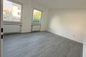 Moderne 4-Zimmerwohnung im EG mit zwei Bädern und großer Terrasse in bester Lage - barrierearm – Auf der Grieße 40, 51371 Rheindorf, Leverkusen – Vorschaubild 3