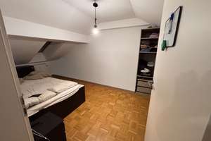 Helle 2-Zimmer Dachgeschosswohnung in Kumpfmühl-Ziegetsdorf-Neuprüll – Die vollständige Adresse der Immobilie erhältst du vom Anbieter., 93051 Kumpfmühl-Ziegetsdorf-Neuprüll, Regensburg – Vorschaubild 1