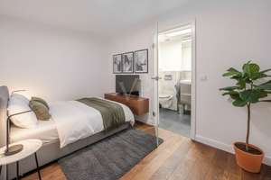 Licht, Lebensqualität & Privatsphäre am Waldrand! Wertig ausgestattete DHH mit Kamin, EBK und Garage – Die vollständige Adresse der Immobilie erhältst du vom Anbieter., 61389 Schmitten – Vorschaubild 16