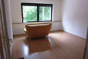 Mehrfamilienhaus  mit Restaurant  und 3 x 3 Zimmerwohnungen in Düsseldorf Benrath – Die vollständige Adresse der Immobilie erhältst du vom Anbieter., 40597 Benrath, Düsseldorf – Vorschaubild 11