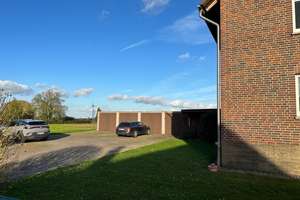 Ihr neues IMMOBILIEN QUARTIER: Gut vermietetes 2-Familienhaus mit Baugrundstück & PV-Anlage – Die vollständige Adresse der Immobilie erhältst du vom Anbieter., 31699 Beckedorf – Vorschaubild 2