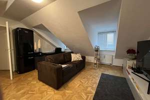 Möblierte DG-Wohnung in zentralster Lage – Die vollständige Adresse der Immobilie erhältst du vom Anbieter., 65185 Mitte, Wiesbaden – Vorschaubild 2