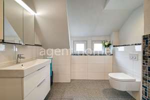 MÖBLIERT - TRAUMHAFTE AUSSICHT - Helle Wohnung im Villenviertel – Die vollständige Adresse der Immobilie erhältst du vom Anbieter., 70184 Gänsheide, Stuttgart – Vorschaubild 18
