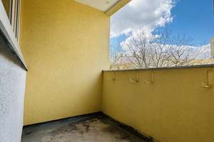 Bezugsfreie 2-Raum-Wohnung mit Loggia und EBK in Berlin Wilmersdorf – Prinzregentenstraße 18, 10717 Wilmersdorf, Berlin – Vorschaubild 5