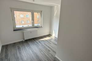Renovierte Studenten 3-er WG-Wohnung mit Balkon in Nippes – Die vollständige Adresse der Immobilie erhältst du vom Anbieter., 50733 Nippes (Ortsteil), Köln – Vorschaubild 5