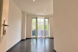 TOP! Modernes Wohnen mit Balkon + Loggia – hochwertig sanierte 2-Zimmer-Wohnung im Leipziger Westen – Die vollständige Adresse der Immobilie erhältst du vom Anbieter., 4179 Neulindenau, Leipzig – Vorschaubild 2