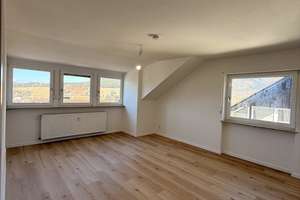Helle sanierte Dachgeschosswohnung in den Bürgstadt Hills - einzigartige Aussicht – Die vollständige Adresse der Immobilie erhältst du vom Anbieter., 63927 Bürgstadt – Vorschaubild 2