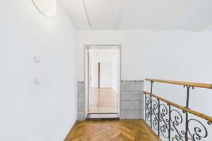 Absolute Rarität I Dachgeschossjuwel mit Terrasse & Blick auf St. Ursula in Bestlage von Schwabing – Die vollständige Adresse der Immobilie erhältst du vom Anbieter., 80803 Münchner Freiheit, München – Vorschaubild 17