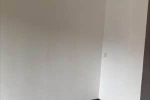 Stilvolle 3- Zimmer Altbauwohnung mit Dachterrasse & Einbauküche (WG geeignet) – Zähringerallee 35, 75175 Nordstadt, Pforzheim – Vorschaubild 11