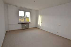 Alles in einem: Einfamilienhaus mit Garage und Halle - Nebengebäude - Halle mit Büro und Garage! – Angerweg 6, 37632 Holzminden (Kreis) – Vorschaubild 22