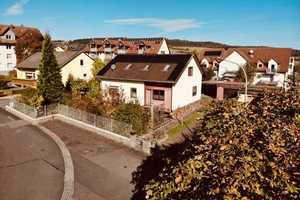 Ansprechendes Haus in Ostheim vor der Rhön – Rosenweg 14, 97645 Rhön-Grabfeld (Kreis) – Vorschaubild 2