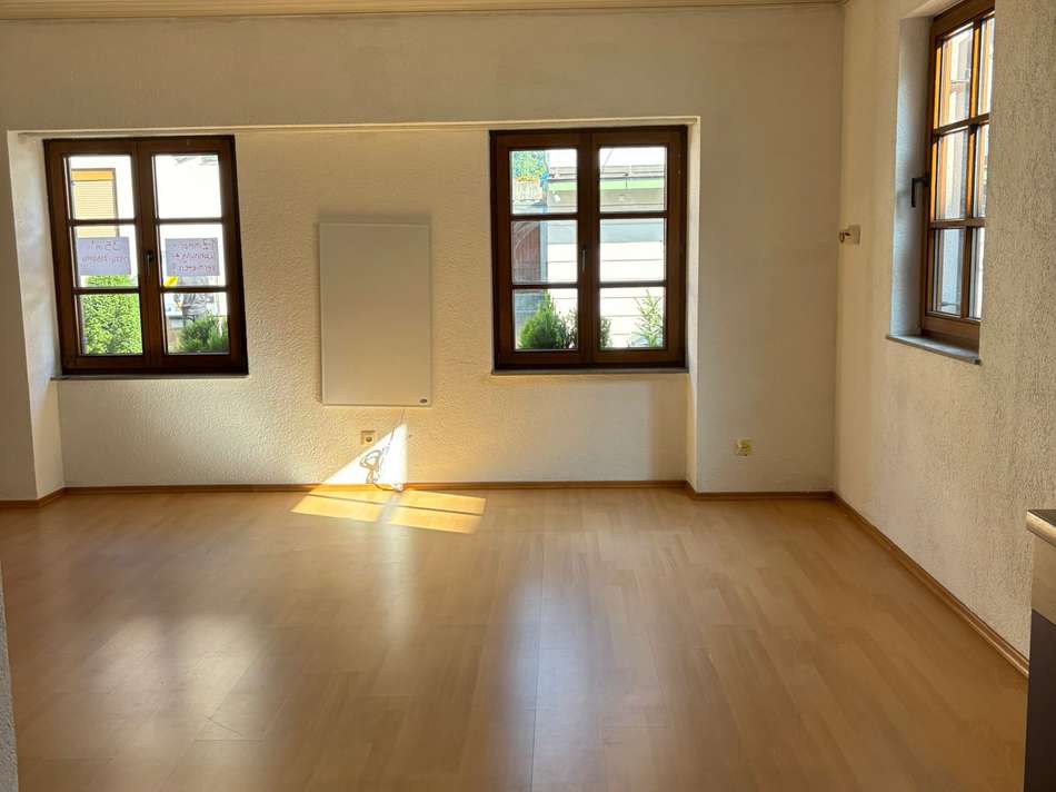 EG Wohn- u. Schlafzimmer