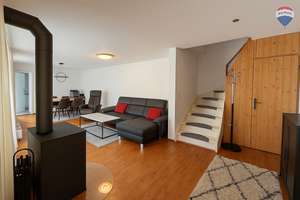 Zentral gelegenes Stadthaus in Lörrach mit Einliegerwohnung und Genehmigung zur Aufstockung+ Garten! – Die vollständige Adresse der Immobilie erhältst du vom Anbieter., 79540 Lörrach – Vorschaubild 3