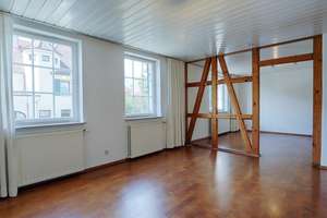 Kulturdenkmal - Charmante Doppelhaushälfte in Reutlingen-Gmindersdorf – Die vollständige Adresse der Immobilie erhältst du vom Anbieter., 72760 Betzingen, Reutlingen – Vorschaubild 2