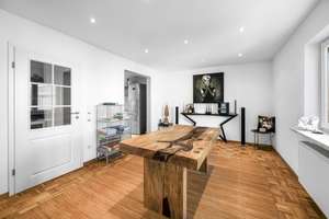 Einziehen & Wohlfühlen: Stilvoll sanierte Doppelhaushälfte mit großzügigem Familiengarten – Die vollständige Adresse der Immobilie erhältst du vom Anbieter., 80935 Lerchenau-Ost, München – Vorschaubild 1