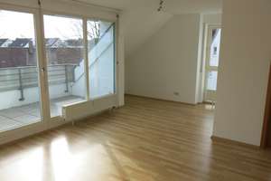 DG Wohnung Ulm Wiblingen, 77 qm, 4 Zi, KM 900,- EUR