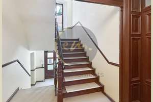 Top-Lage (Teutoburger Platz): Bezugsfreie und großzügige 1-Zimmer-Altbauwohnung mit Wohnküche – Die vollständige Adresse der Immobilie erhältst du vom Anbieter., 10119 Prenzlauer Berg, Berlin – Vorschaubild 8