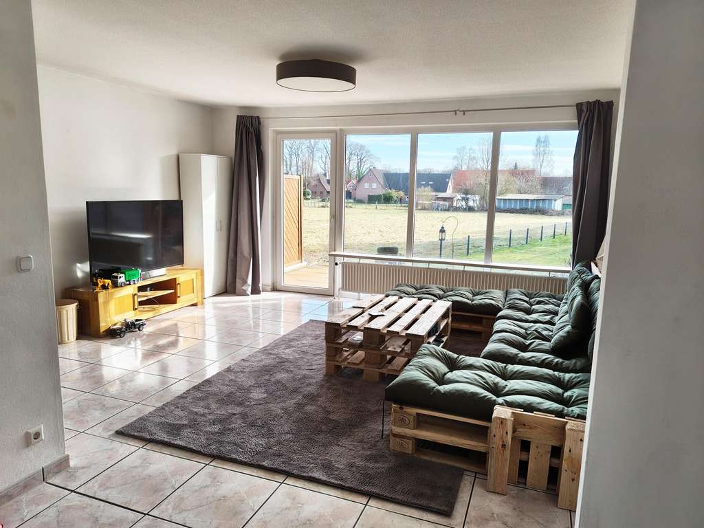 Immobilie in Apensen - Reihenendhaus mit Garten, Kamin & Doppelcarport in Apensen-Mitte - Bild 1