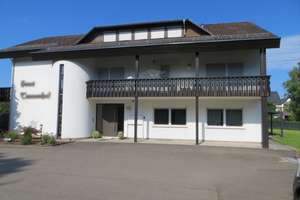 Modernisiertes 6-Familienhaus | 483 m² | 2.210 m² Grundstück | 4 vermietet | Top Zustand