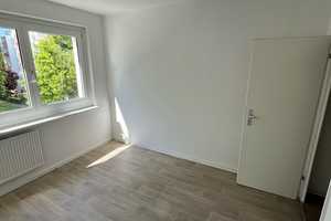 4-Raum-Wohnung in direkter Wohnlage zu Kita und Schule im Chemnitzer Süden – Straße Usti nad Labem 267, 9119 Chemnitz – Vorschaubild 7