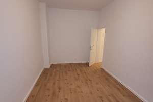 Modernisiert - 3 Zimmer mit Einbauküche und Balkon – Jagowstr. 15, 10555 Moabit, Berlin – Vorschaubild 4