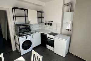 Möblierte & helle 1-Zimmer-Wohnung mit Balkon und Fernsehturm-Blick – Kronenstrasse 28, 40217 Düsseldorf – Vorschaubild 6